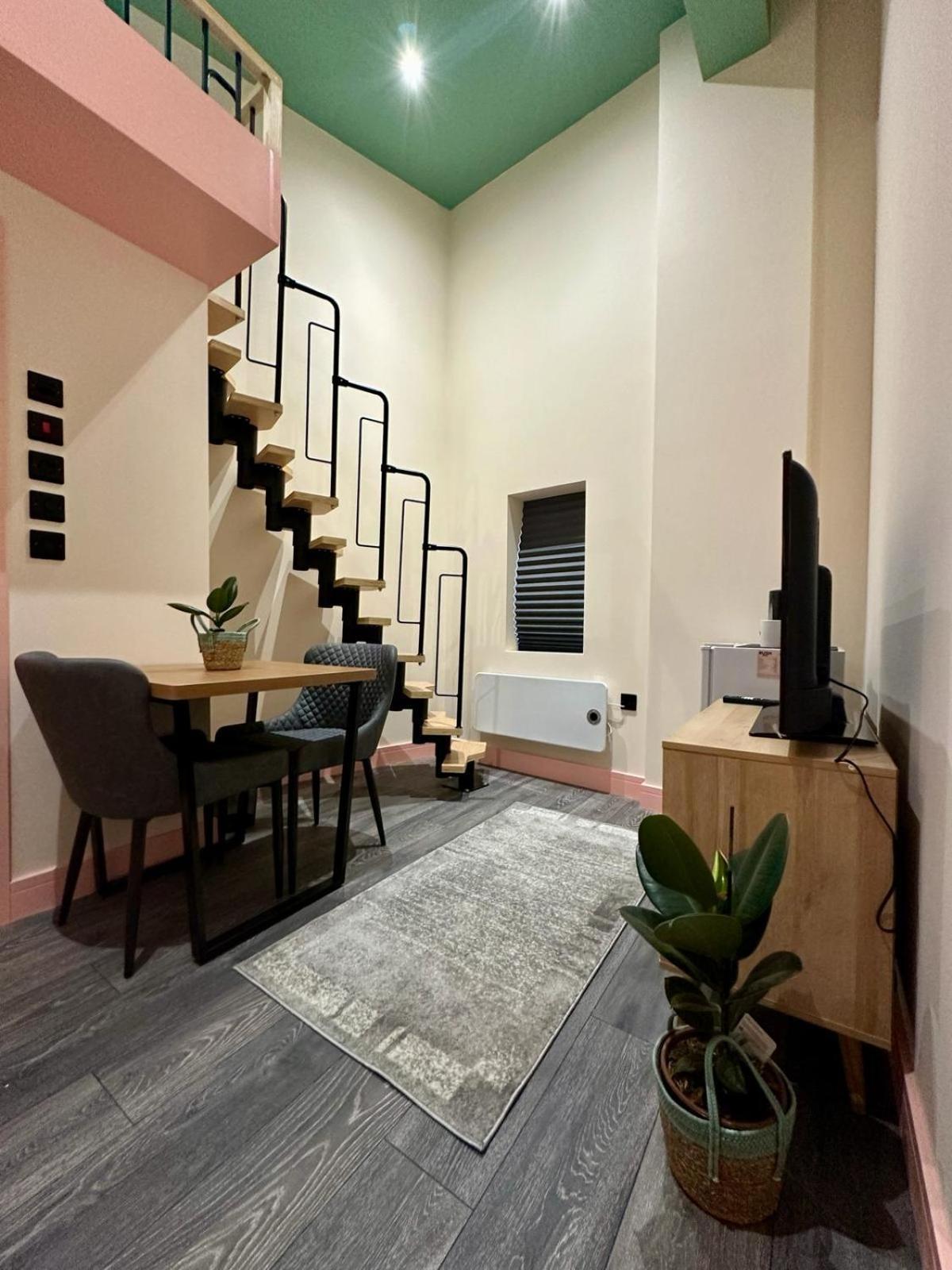 Cozy En-Suite Loft In Trendy Local London Exterior foto